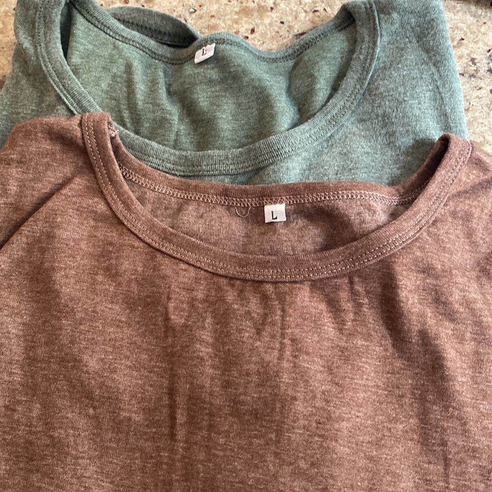 Set of 2 Long Sleeve Maternity tops- Brown and Green - Picture 2 of 6